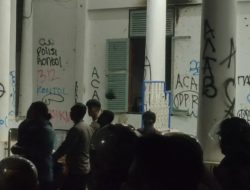 Gedung DPRD Kota Tegal Porak Poranda, Paska Aksi Demo Ricuh