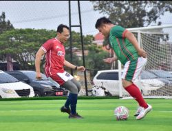 Bupati Ischak Berhasil Gocek Sekda, Tapi Team Sekda Juara 1 di Ekshibisi Fourfeo Minisoccer