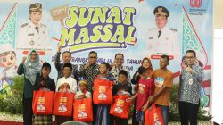 Tangis dan Senyum Warnai Sunatan Massal HUT ke-80 RI di Brebes