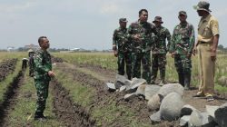 Dandim Pemalang Pantau Langsung Pembangunan Irigasi Tersier 