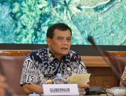 Jateng Surplus 1,5 Juta Ton Beras, Gubernur Ahmad Luthfi Tekankan Pentingnya Tata Kelola Panen
