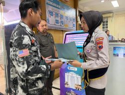 Pelayanan Publik Maksimal, Warga Lakukan Pembayaran Pajak di Samsat Semarang II