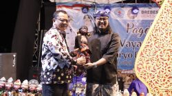 Ki Haryo Manggung di Larangan, Lupit Slenteng Bawa Pesan Persatuan