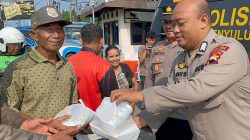 Polisi Kembali Iuran, Ajak Makan Gratis