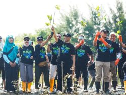Pimpin Penanaman 1,9 Juta Mangrove Serentak, Gubernur Ahmad Luthfi Catat Rekor Dunia Muri