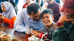 Ahmad Luthfi Berbagi Hangat dengan Anak Difabel Lewat Semangkuk Soto di Semarang