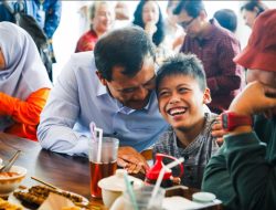 Ahmad Luthfi Berbagi Hangat dengan Anak Difabel Lewat Semangkuk Soto di Semarang