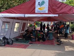 Dapur Umum Dinsos dan Kemensos Siapkan 3.000 Porsi Makanan untuk Korban Banjir Semarang