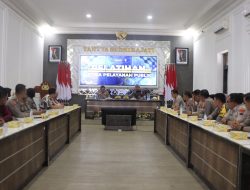 Personel Polres Tegal Dilatih Etika Pelayanan Publik, Kapolres Tegal: “Hindari Wajah yang Jutek”