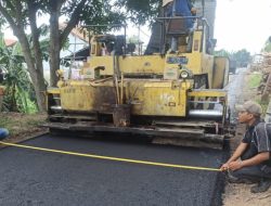 Lebih Cepat, Pengaspalan Jalan Bedug-Grobog Kulon Selesai 100 Persen