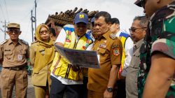 Gubernur Ahmad Luthfi Tinjau Pengerjaan Sodetan Sungai Sayung untuk Atasi Genangan di Depan Polytron Demak