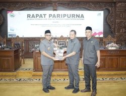 Dana Pensiun Diusulkan Diberikan Kepada Guru Madin 