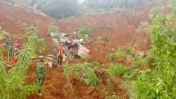 Pencarian Korban Longsor di Cilacap Terhambat Hujan Deras, Pemprov Jateng Tambah Armada Alat Berat