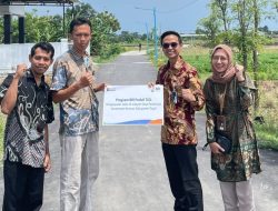 BRI Tegal Aspal Jalan di Desa Padaharja Sepanjang 150 Meter