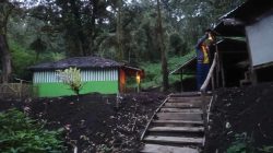 Makam Mbah Kiai Ahmed Barmawi di Lereng Gunung Slamet Sawangan Tegal, Jalur Ekstrim Nan Indah