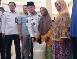 Pemkab Tegal Salurkan 7,8 Ton Cadangan Beras Pemerintah