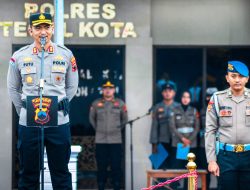 Kapolres Tegal Kota Beri Penghargaan Rutin Polisi Berprestasi