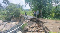 Oprit Jembatan Mlayang Ambrol Tergerus Banjir, Ribuan Warga di Sirampog Kesulitan Akses