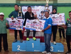 Sabet 20 Medali, Bushido One Club Raih Juara Umum Kejuaraan Karate Pelajar