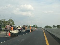 Jelang Nataru, Ruas Tol Pejagan-Brebes Diperbaiki di Sejumlah Titik