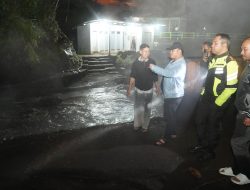 Bupati Tegal H Ischak Cek Dampak Banjir Bandang di Guci