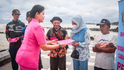 Kondisi ABK Kapal Karam Memprihatinkan, Bhayangkari Tegal Kota Beri Bantuan