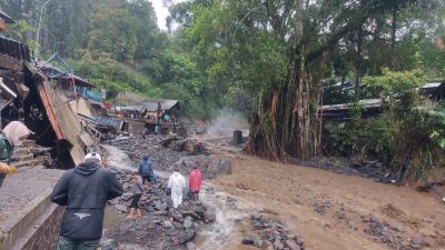 Warga Sebut Banjir di Guci Terjadi Dalam Dua Gelombang