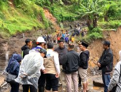 Banjir Bandang Kembali Terjang Wisata Guci, Pancuran 13 dan 5 Tutup Sementara