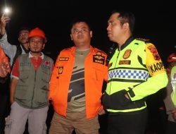 Bupati dan Kapolres Tegal Turun Tangani Luapan Air di Underpass Pesurupan