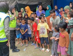 Polwan Polres Tegal Beri Trauma Healing Bagi Anak Korban Tanah Bergerak di Desa Padasari