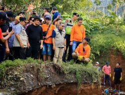 Gubernur Jateng Perintahkan Tanggap Bencana Longsor Ungaran Timur Tuntas dalam Sepekan