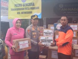 Kapolres Tegal dan Ketua Bhayangkari Cabang Tegal Bantu Warga Desa Padasari