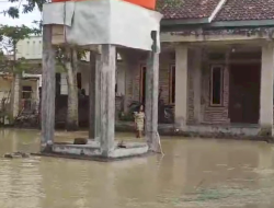Meluas ke Empat Desa, Banjir Dampak Tanggul Sungai Ciapit Jebol