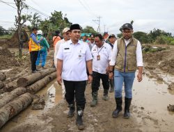 Tanggul Sungai Tuntang Jebol, Wagub Jateng Turun Tangan Kerahkan 9 Alat Berat