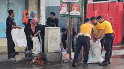 Bersihkan Fasum Pusat Kota, TNI-Polri dan Pemkab Brebes Sinergi Kerja Bakti Saat Ramadan