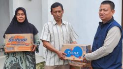 Ketua DPRD Kabupaten Tegal Wasbun Jauhara Khalim Salurkan Bantuan Korban Banjir Warureja