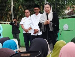 Ngabuburit Bersama Warga, Bupati Brebes Paramitha Dengarkan Keluhan Jalan Rusak