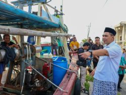 Taj Yasin Tinjau Kepungan Rob Nelayan Bonang Demak, Berikan Solusi Dermaga Apung