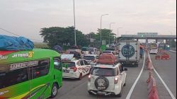 Kendaraan Pemudik Antre di Exit Pejagan, Ini Penyebabnya