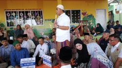 Temui Pengungsi Tanah Bergerak di Sirampog Brebes, Taj Yasin Pastikan Huntara Segera Dibangun