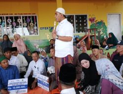 Temui Pengungsi Tanah Bergerak di Sirampog Brebes, Taj Yasin Pastikan Huntara Segera Dibangun