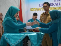 Nilna Almuna Ischak Lantik 14 Ketua TP PKK dan Pembina Posyandu Kecamatan di Kabupaten Tegal