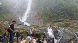 Wisata Curug Sikarim, Sensasi Petualangan Dipadu Keindahan Alam
