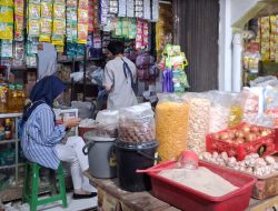 Hari ke-12 Ramadan, Beras dan Gula Mulai Merangkak Naik