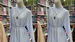 Jelang Idulfitri, Gamis Viral dan Peralatan Ibadah Diserbu Pembeli