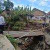Jembatan Langkap–Adisana Putus Diterjang Banjir, Wabup Brebes Wurja: Segera Ditangani