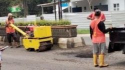 Pemkab Pemalang Lakukan Penambalan Jalan Jelang Mudik Lebaran 2026