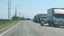 Pemudik Motor Waspadai Angin Kencang Saat Melintas di Jalingkut Brebes-Tegal