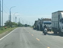 Pemudik Motor Waspadai Angin Kencang Saat Melintas di Jalingkut Brebes-Tegal