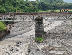 Jembatan Rel Ganda Prupuk–Linggapura Rusak, KAI Hentikan Sementara Satu Jalur